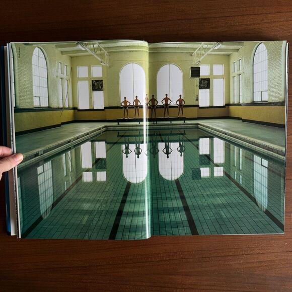 Vintage Americana Coffee Table Book - Hardcover - A Day in the Life of America - Picture 11 of 11